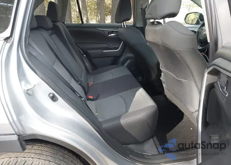 2022 Toyota Rav4 Xle z USA, uszkodzony, nr VIN 2T3P1RFV5NC307333